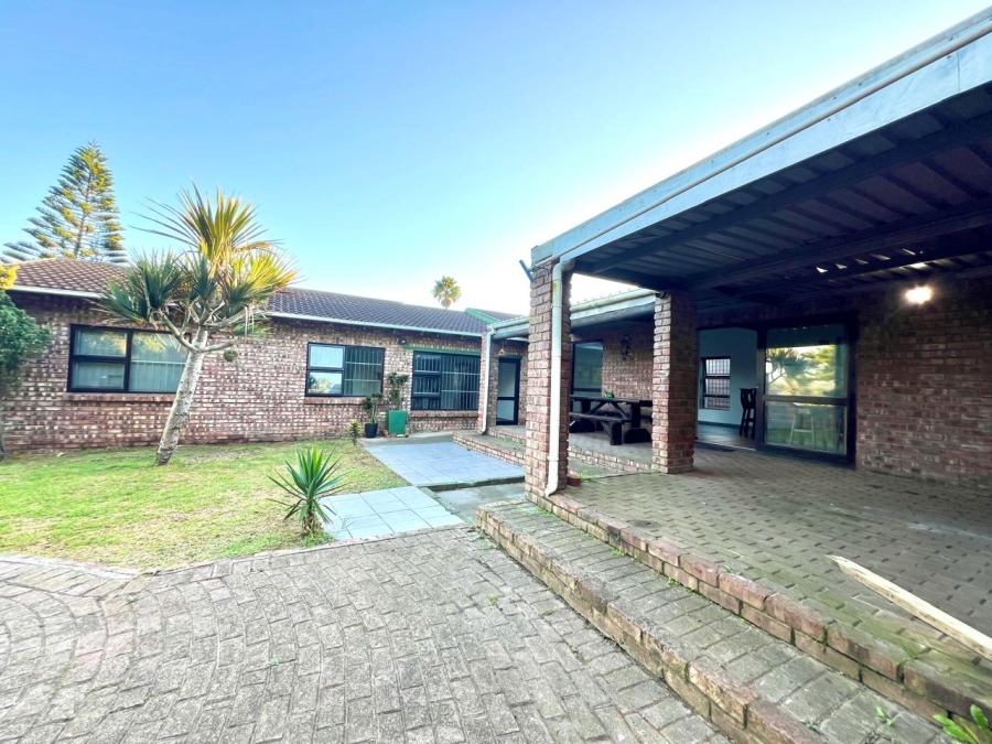 3 Bedroom Property for Sale in Sherwood Eastern Cape